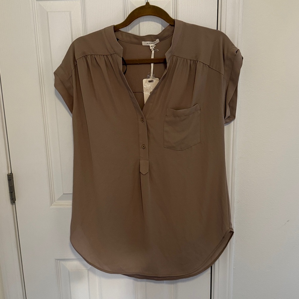 Pleione Light Brown Short Sleeve Top